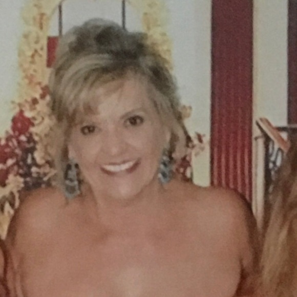 Meet your Posher, Lisa - Picture 12 of 16